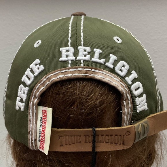 True religion PUFFER JACKET With True Religion Distressed Trucker hat. - Picture 10 of 14